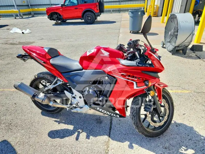 2013 Honda CBR photo