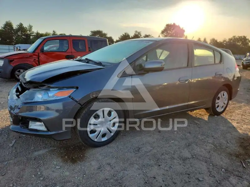 2013 Honda INSIGHT photo