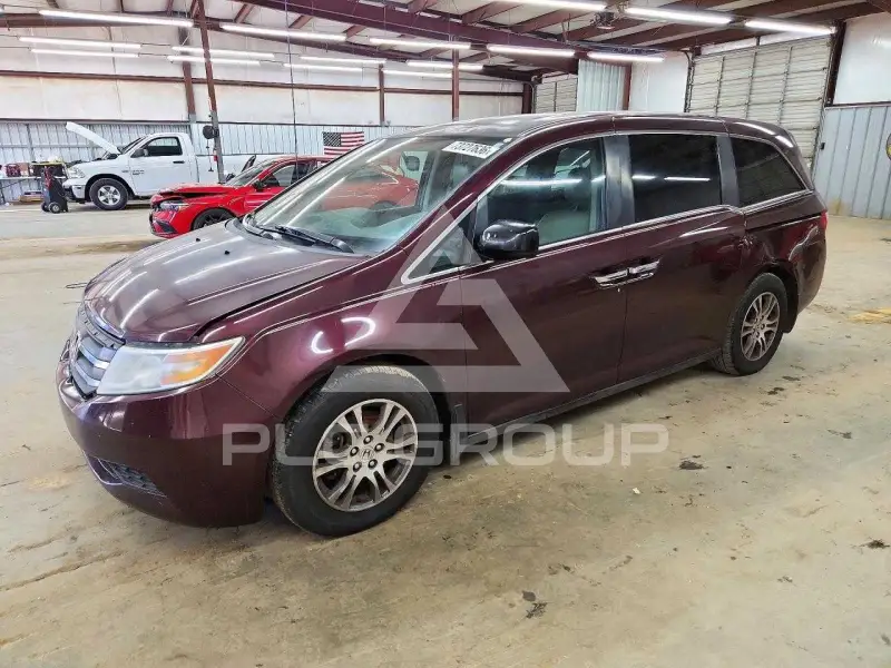 2013 Honda ODYSSEY photo