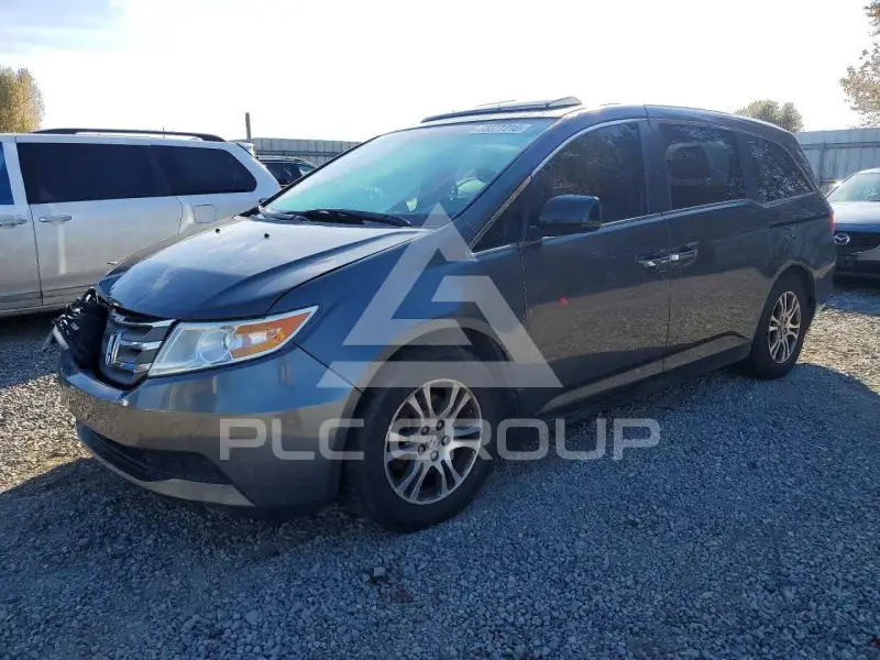 2013 Honda ODYSSEY фото