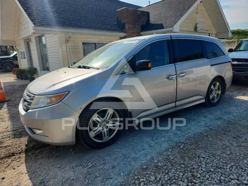2013 Honda ODYSSEY photo