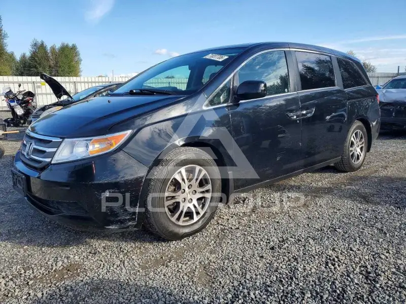 2013 Honda ODYSSEY фото