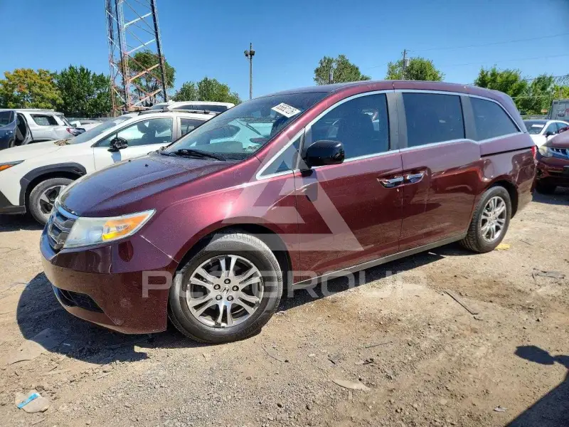 2013 Honda ODYSSEY фото