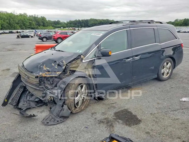 2013 Honda ODYSSEY фото