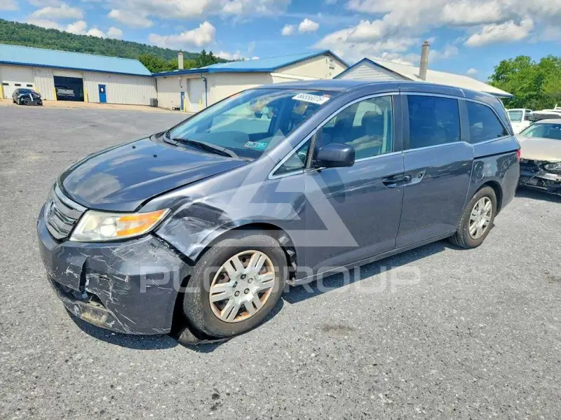 2013 Honda ODYSSEY фото