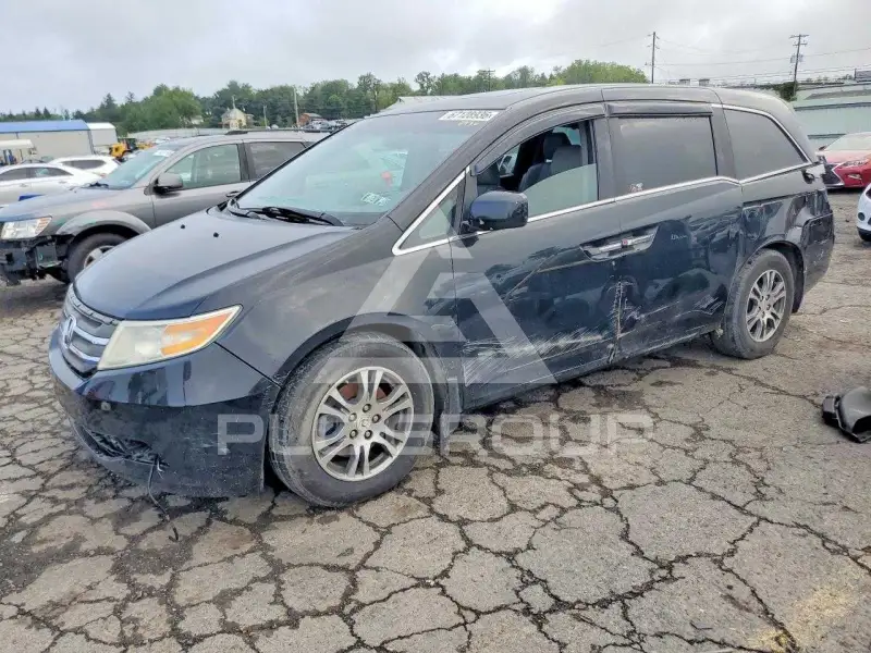 2013 Honda ODYSSEY фото