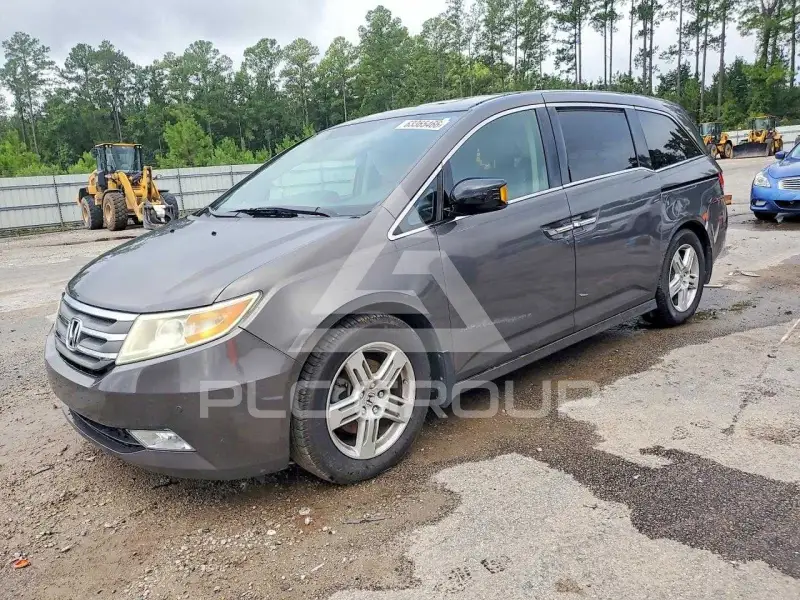 2013 Honda ODYSSEY фото