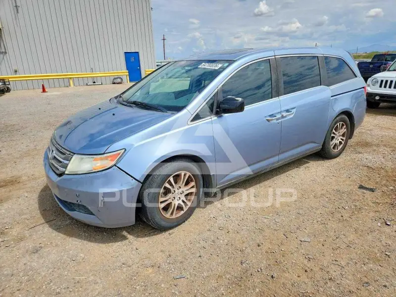 2013 Honda ODYSSEY photo