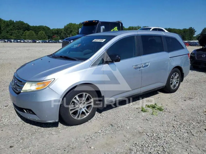 2013 Honda ODYSSEY photo