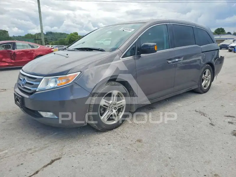 2013 Honda ODYSSEY photo
