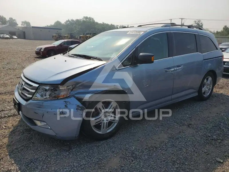 2013 Honda ODYSSEY фото