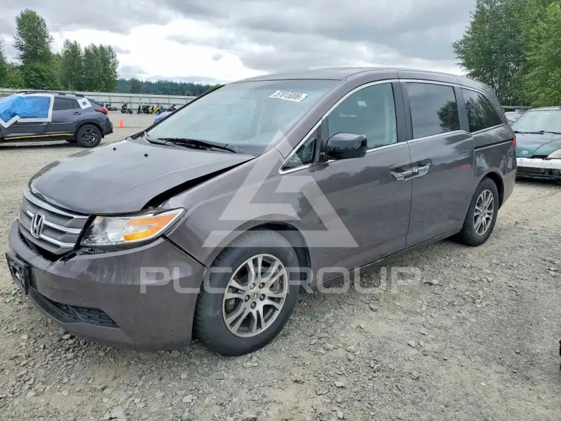 2013 Honda ODYSSEY фото