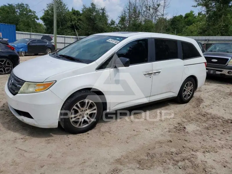 2013 Honda ODYSSEY фото