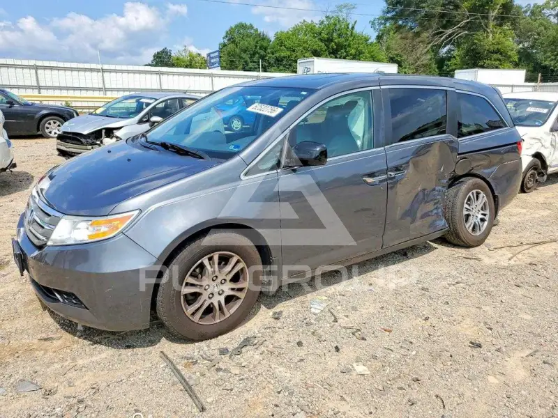 2013 Honda ODYSSEY фото