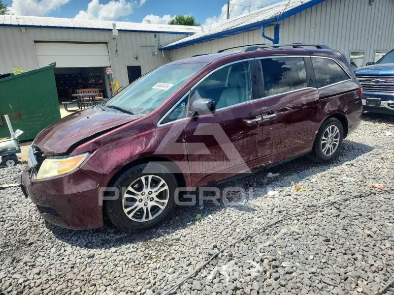 2013 Honda ODYSSEY photo