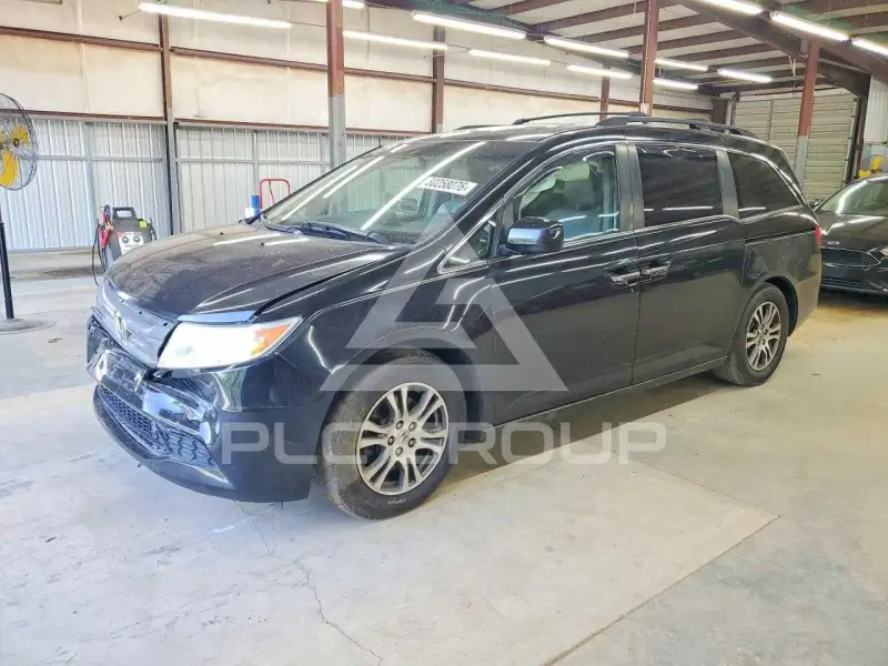 2013 Honda ODYSSEY фото