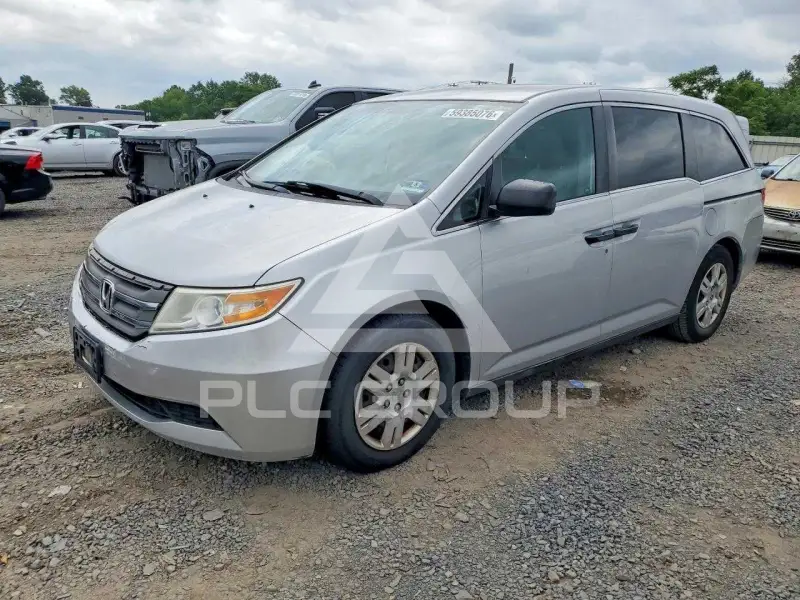 2013 Honda ODYSSEY фото