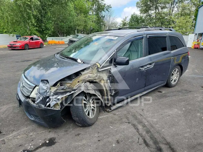 2013 Honda ODYSSEY фото