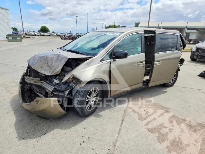 2013 Honda ODYSSEY photo