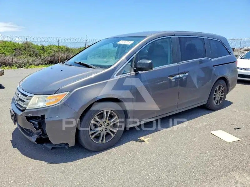 2013 Honda ODYSSEY фото