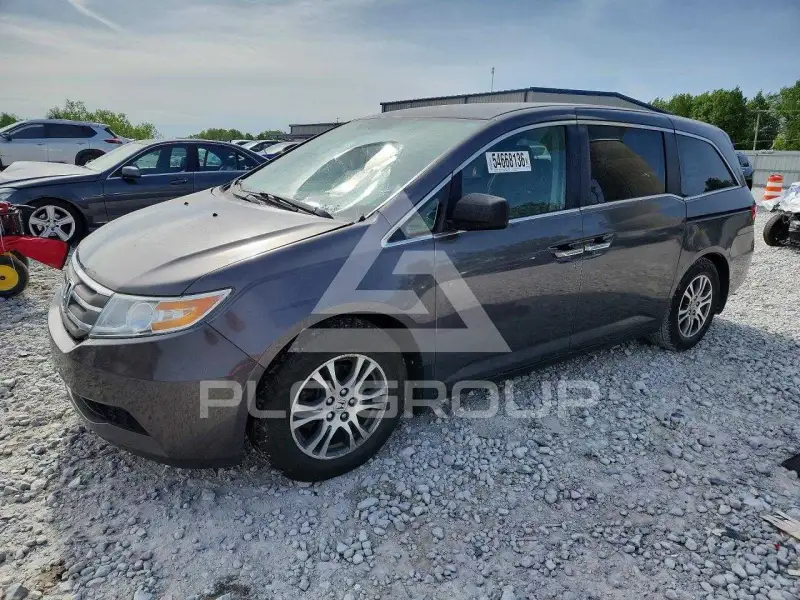 2013 Honda ODYSSEY фото
