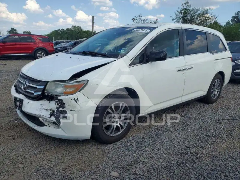 2013 Honda ODYSSEY фото