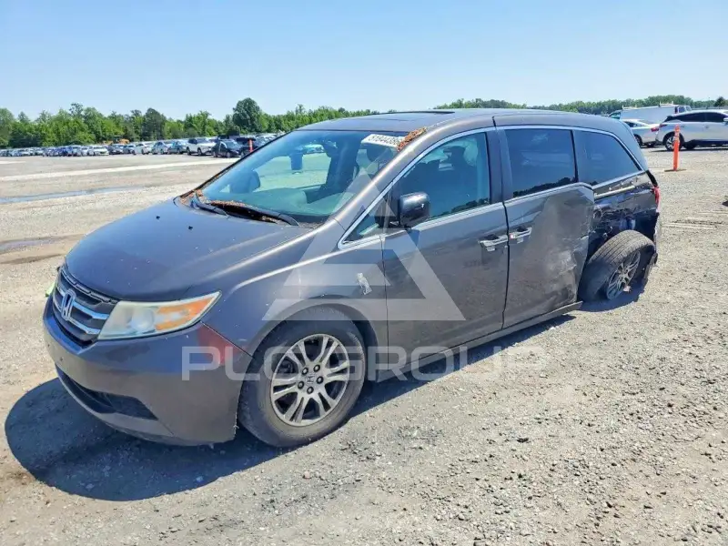 2013 Honda ODYSSEY photo