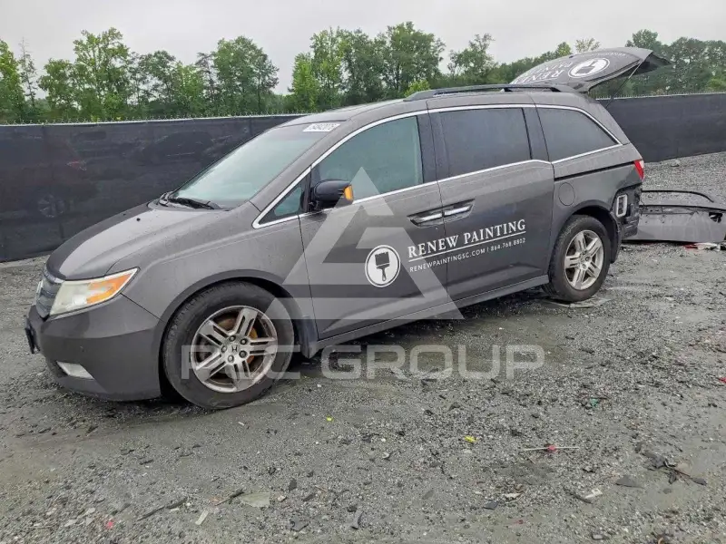 2013 Honda ODYSSEY фото