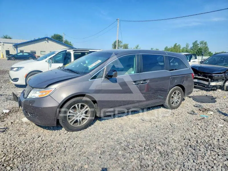 2013 Honda ODYSSEY фото