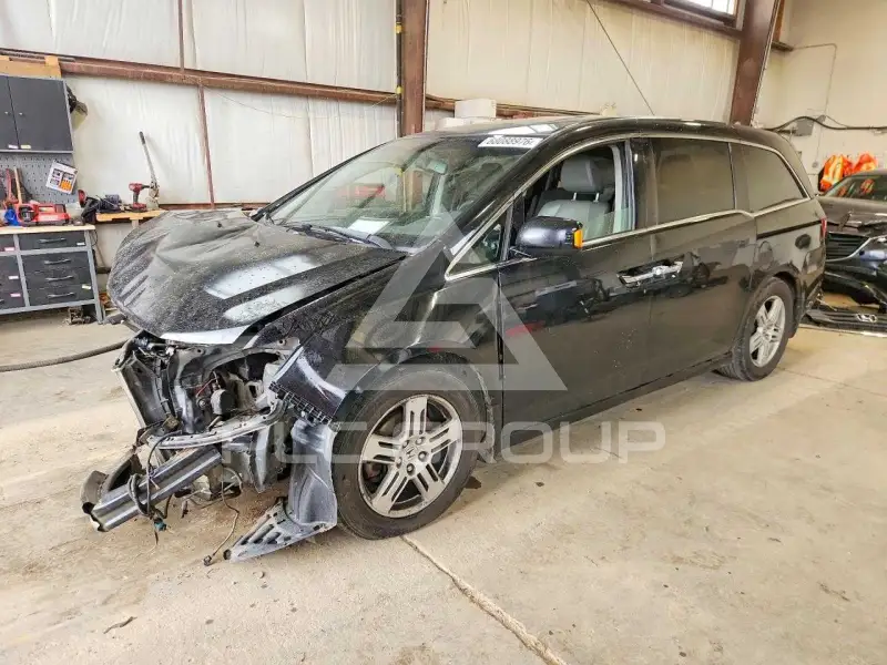 2013 Honda ODYSSEY фото