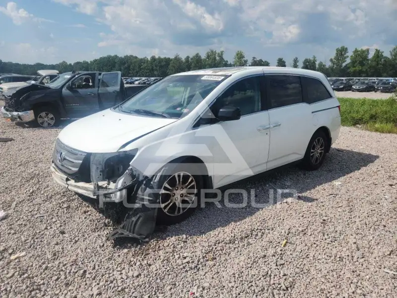 2013 Honda ODYSSEY фото