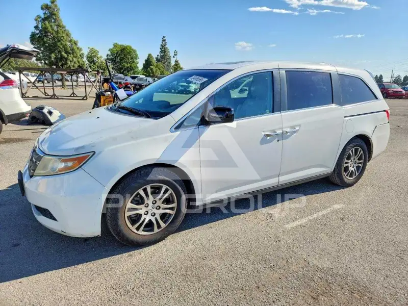 2013 Honda ODYSSEY photo