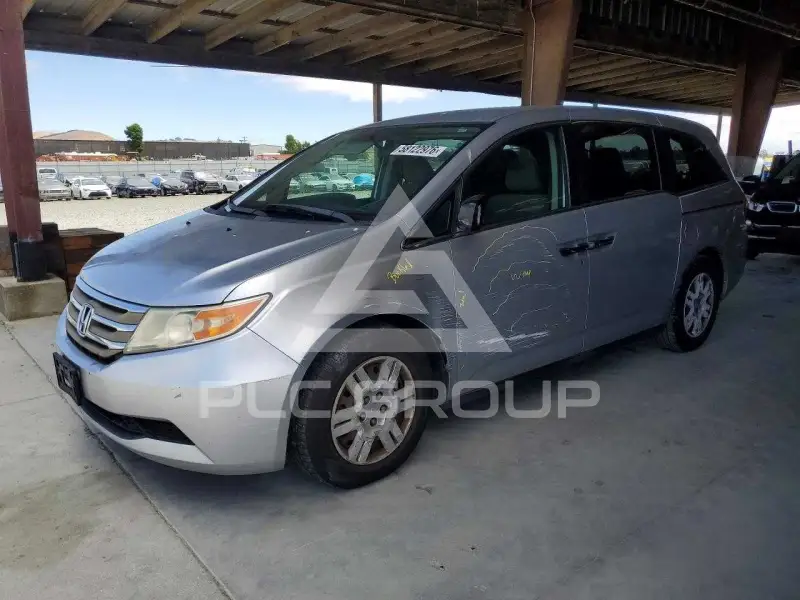 2013 Honda ODYSSEY photo
