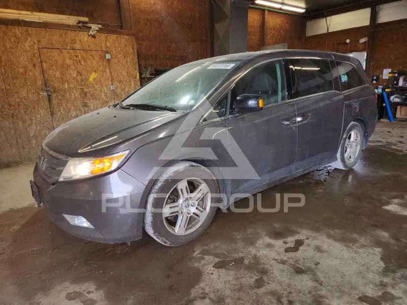 2013 Honda ODYSSEY фото