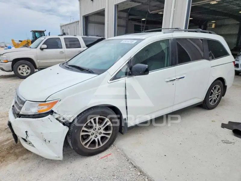 2013 Honda ODYSSEY фото