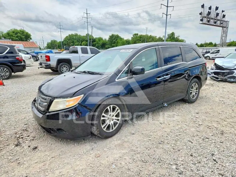 2013 Honda ODYSSEY photo