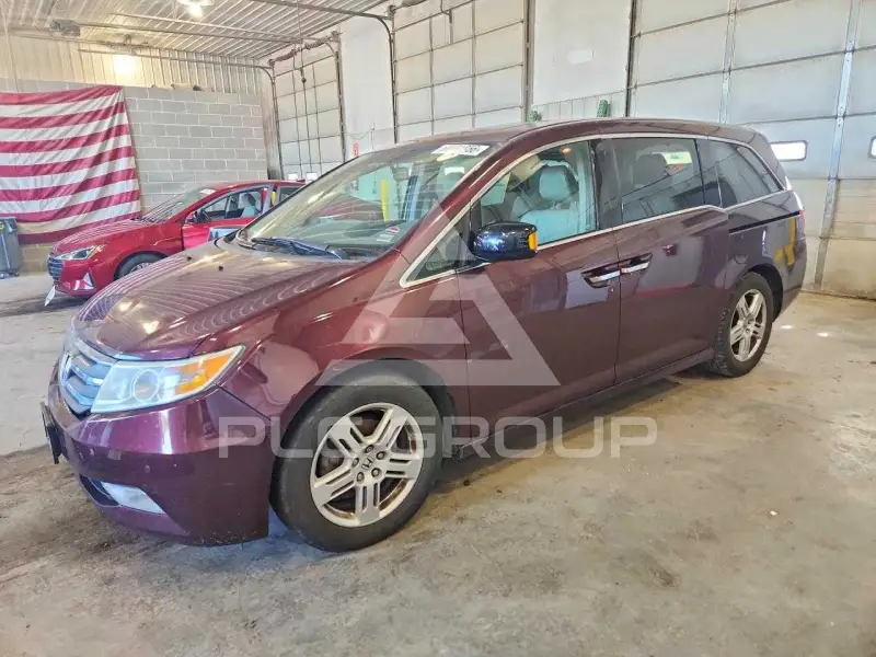 2013 Honda ODYSSEY фото