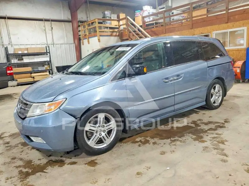 2013 Honda ODYSSEY фото