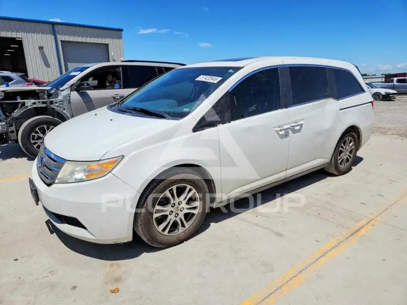 2013 Honda ODYSSEY photo
