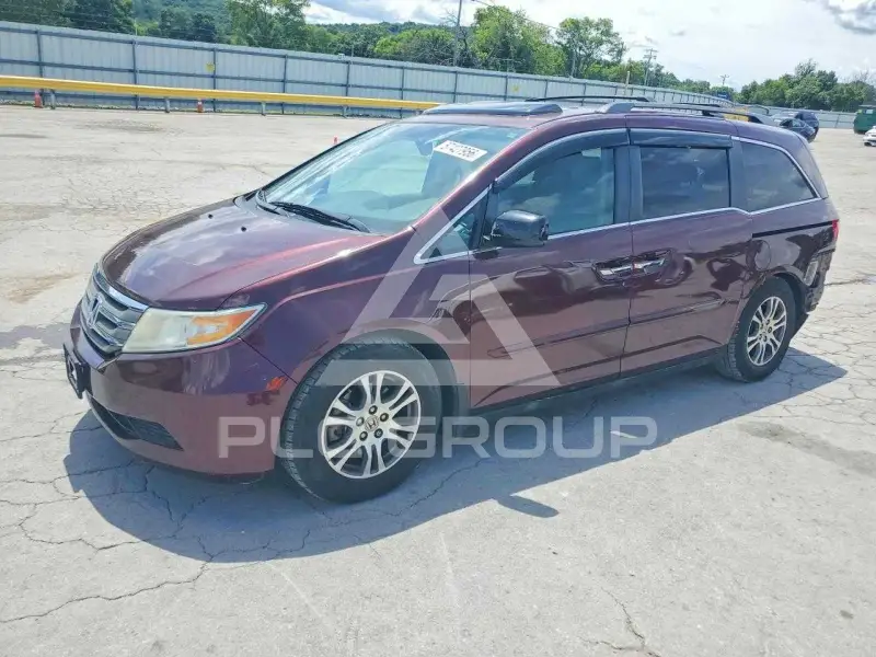 2013 Honda ODYSSEY photo