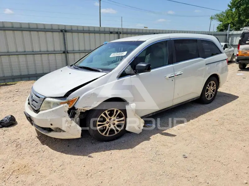 2013 Honda ODYSSEY фото