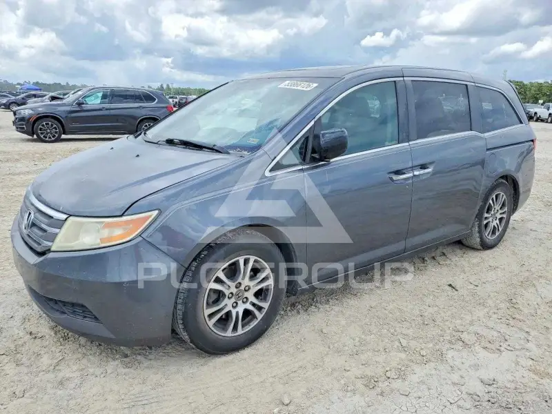 2013 Honda ODYSSEY photo