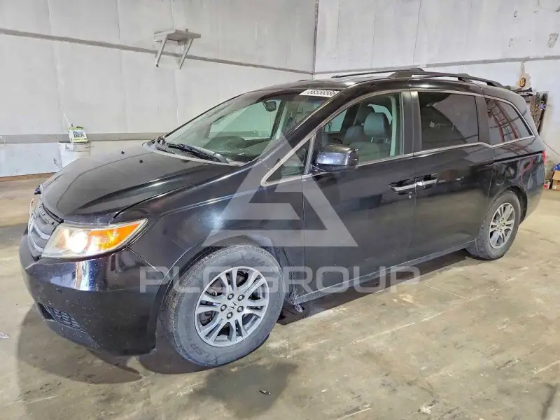 2013 Honda ODYSSEY фото