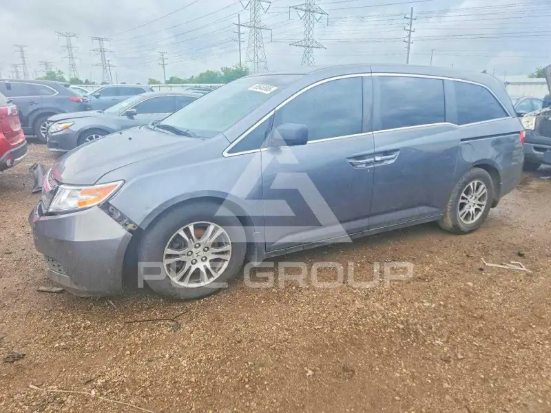 2013 Honda ODYSSEY photo