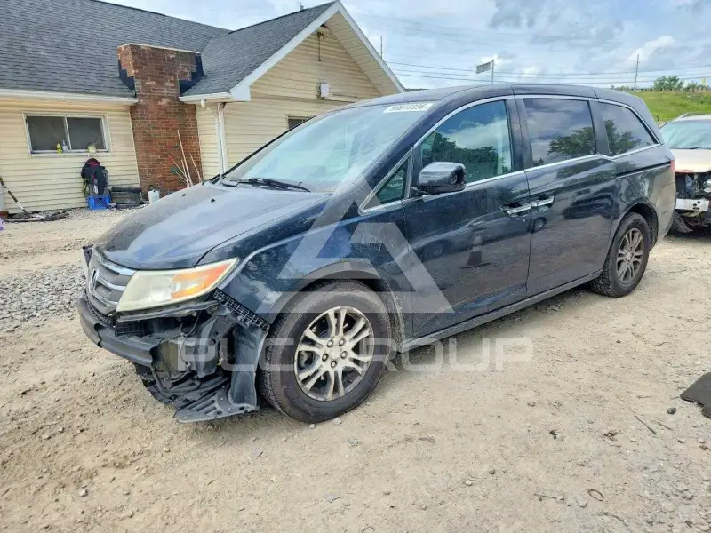 2013 Honda ODYSSEY фото