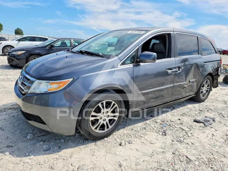 2013 Honda ODYSSEY фото