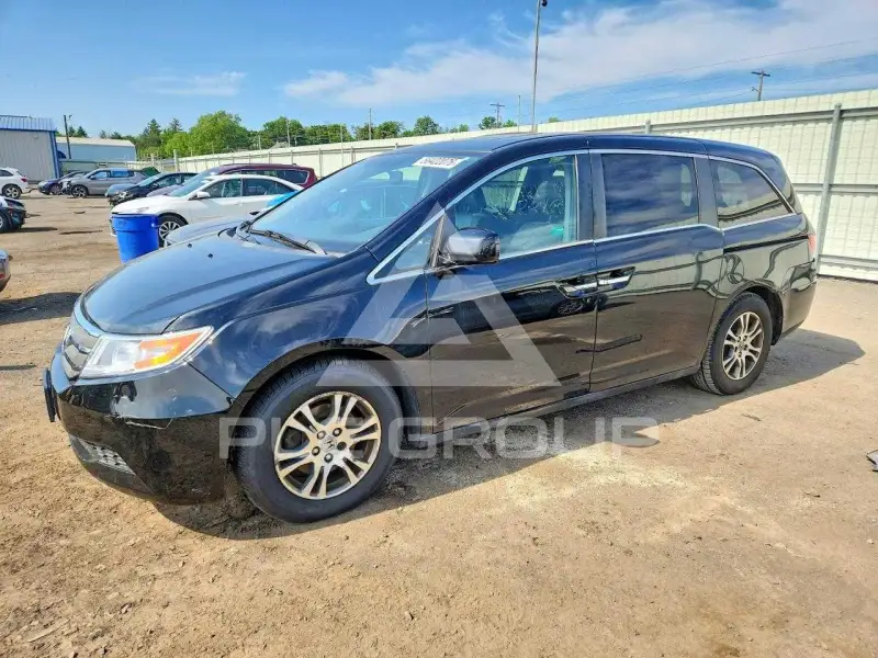 2013 Honda ODYSSEY фото