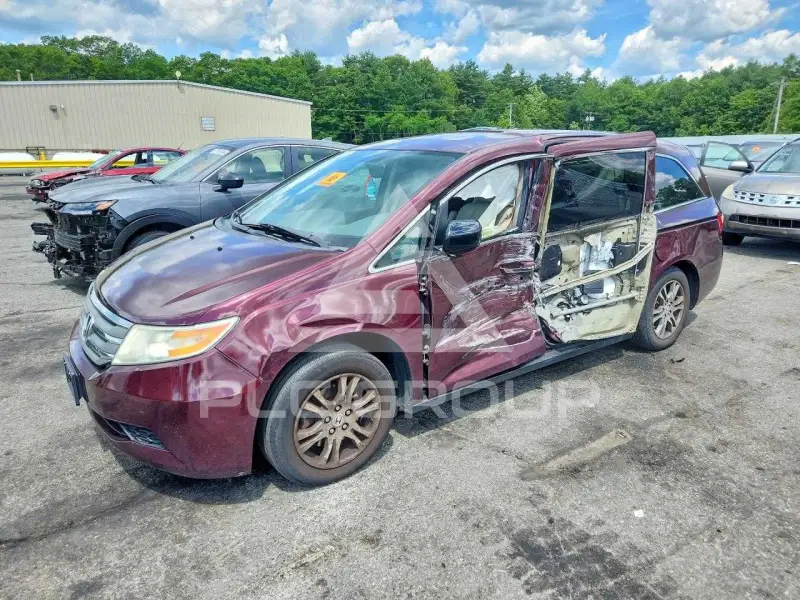 2013 Honda ODYSSEY photo
