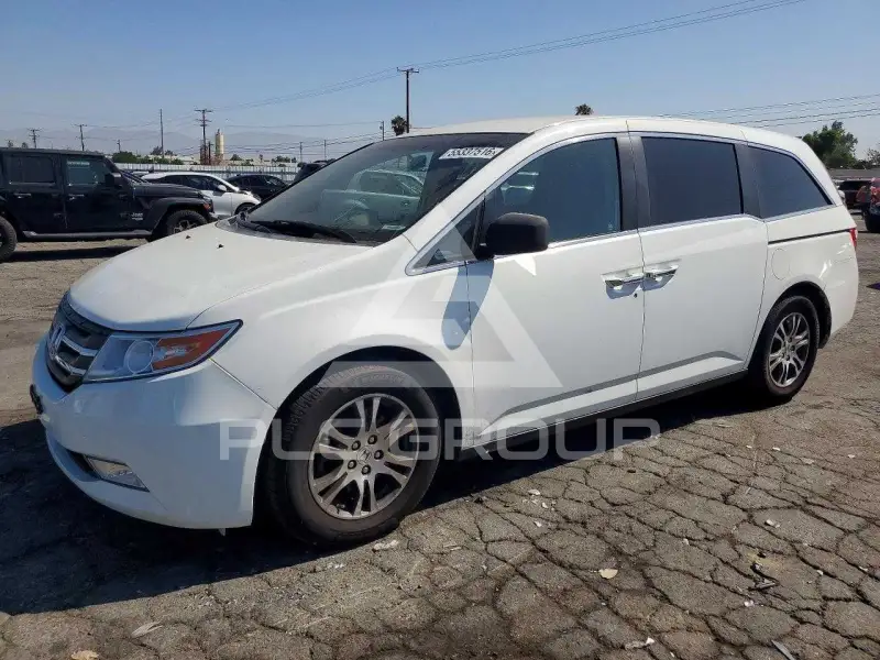 2013 Honda ODYSSEY фото