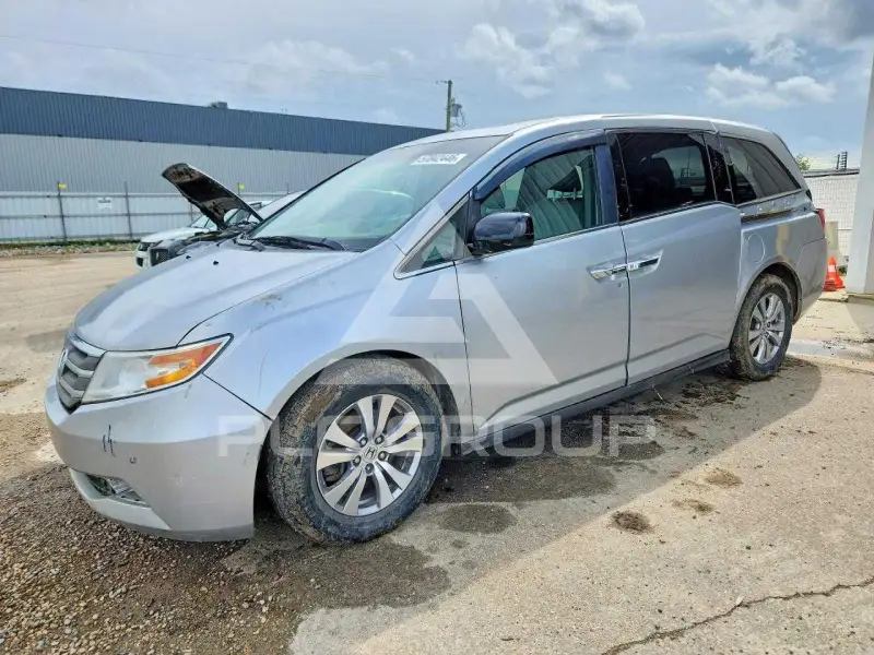 2013 Honda ODYSSEY фото